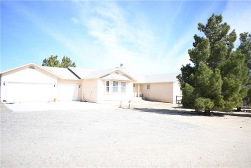 4961 Montiverde Rd, Mojave, CA, 93501 | Card Image