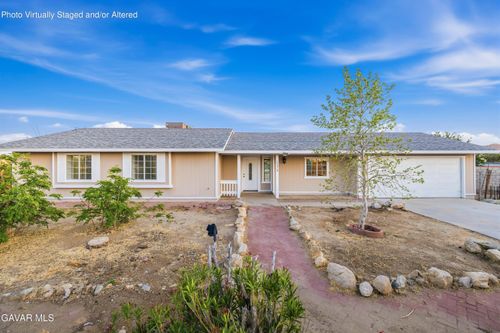 17316 Sweetaire Avenue, Lancaster, CA, 93535 | Card Image