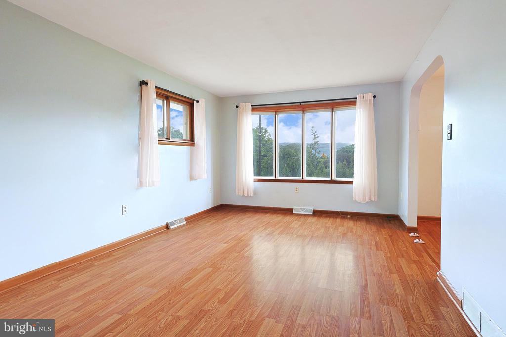 Residential in WESTERNPORT 5