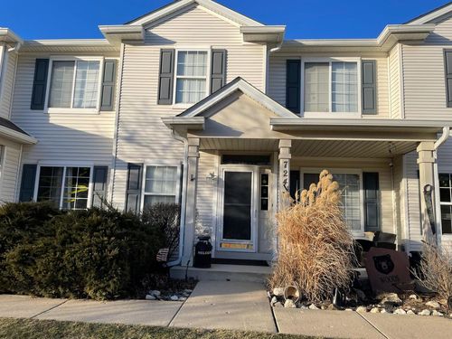 724-724 County Line Rd, Aurora, IL, 60502-7345 | Card Image