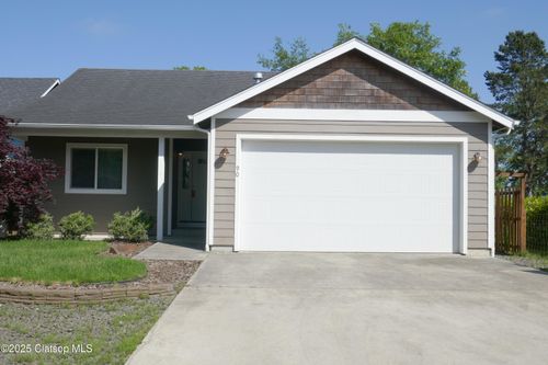 90 Nw Birch Avenue, Astoria, OR, 97103 | Card Image