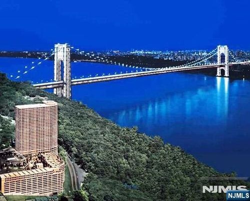 100 Old Palisade Rd, Fort Lee, NJ, 07024-7064 | Card Image