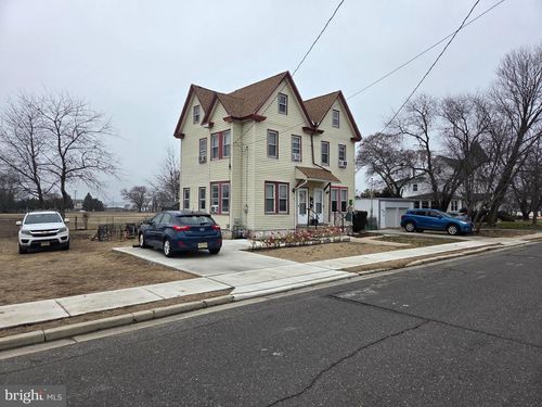 214 Billingsport Rd, PAULSBORO, NJ, 08066-2211 | Card Image