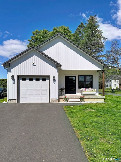 21 Birge Ave, Windsor Locks, CT, 06096-1335 | Card Image