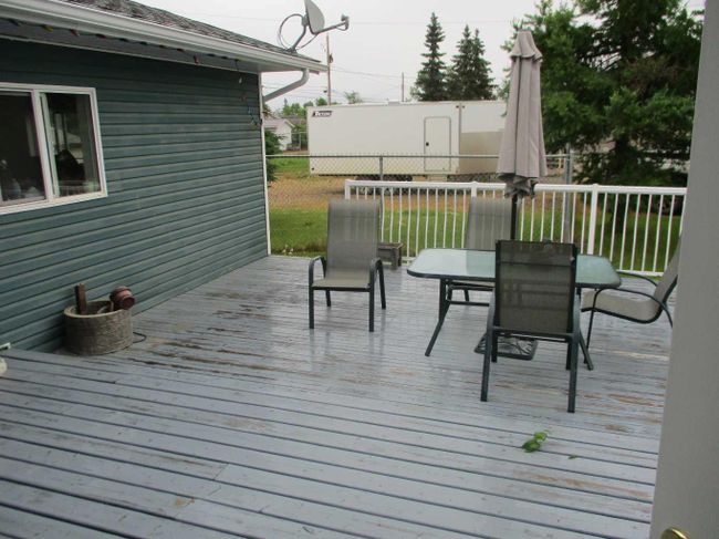 #308 6th Avenue Se, Home with 4 bedrooms, 2 bathrooms and 2 parking in Manning AB | Image 23