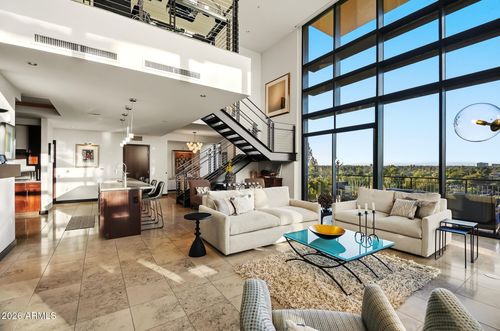 557-208 W Portland St, Phoenix, AZ, 85003-5452 | Card Image
