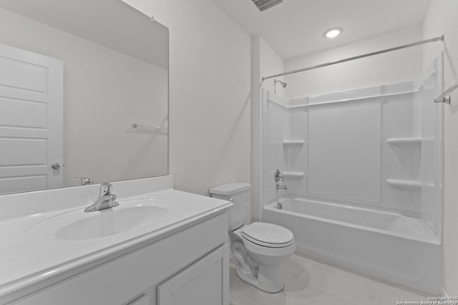 116 Cheyenne Dr, House other with 3 bedrooms, 2 bathrooms and null parking in Floresville TX | Image 27