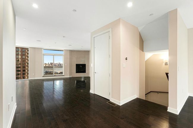 5-05 - 5-05 Washington Ave, Townhouse with 3 bedrooms, 3 bathrooms and null parking in Carlstadt NJ | Image 17