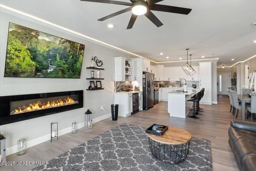 212-1055 Topsider Ln, Osage Beach, MO, 65065-3064 | Card Image