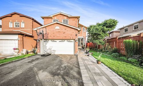 57 Atkins Cir, Brampton, ON, L6X4B9 | Card Image