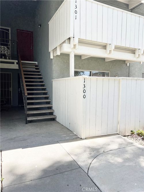 unit-1300-1300 Saratoga Ave, Ventura, CA, 93003-6413 | Card Image