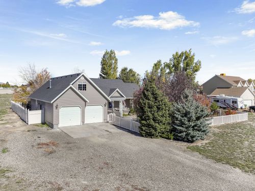 219 Northglen Dr, Spring Creek, NV, 89815-6020 | Card Image