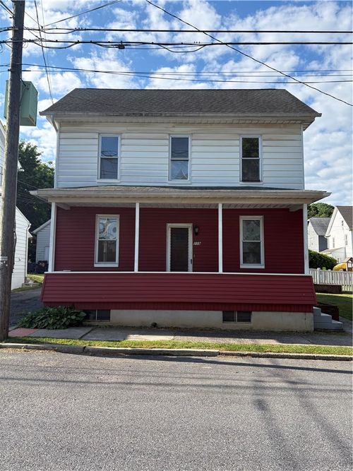 119 E Washington St, Slatington, PA, 18080-1863 | Card Image