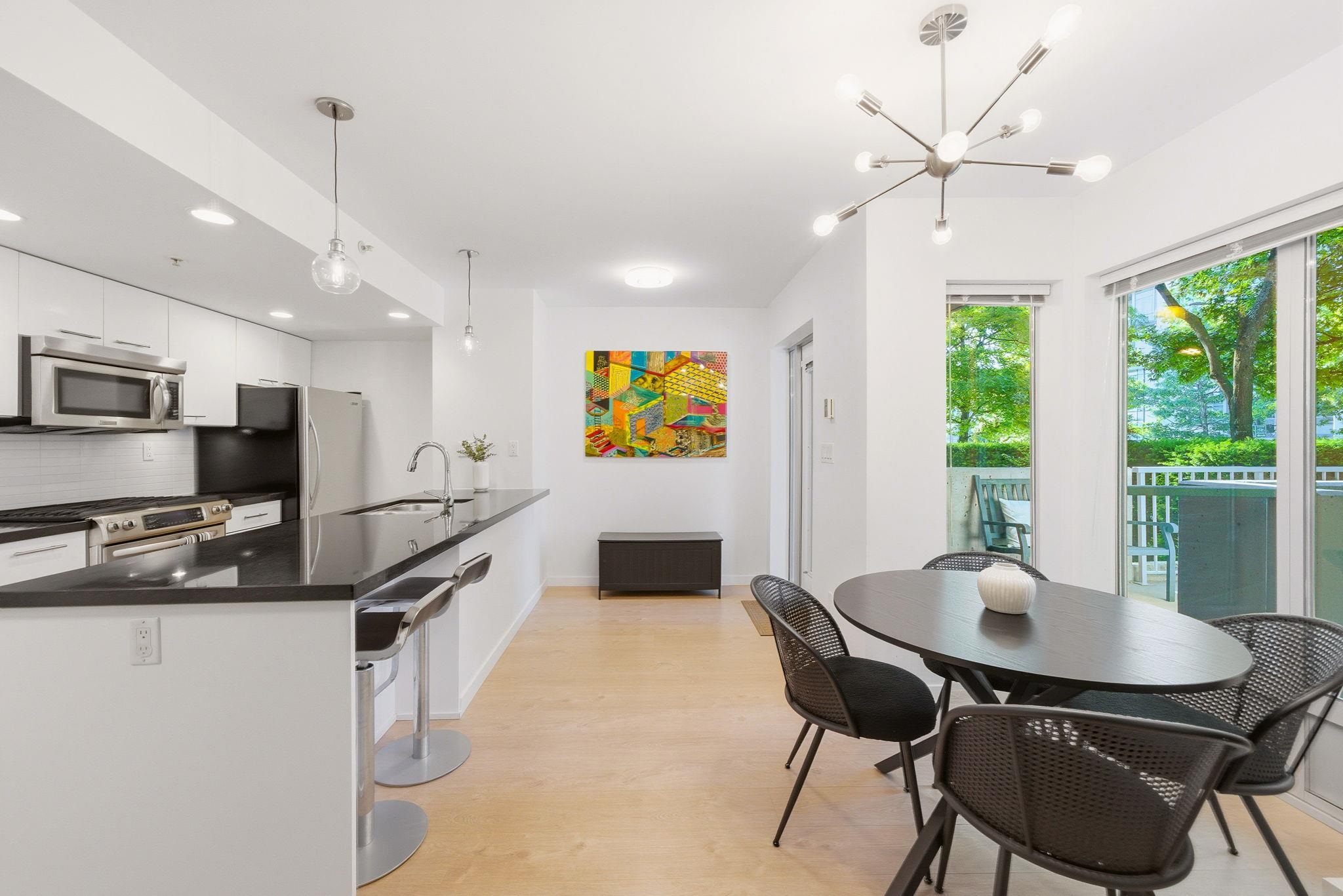 Residential in North Vancouver 5