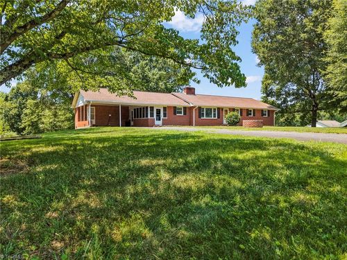 342 Culler Road, Pinnacle, NC, 27043 | Card Image