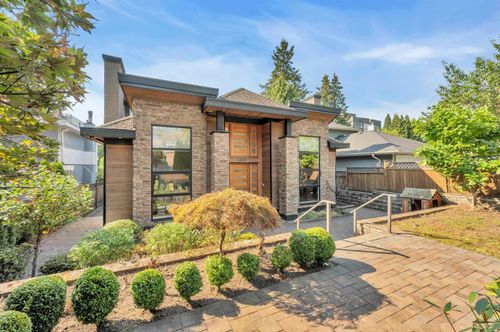 1450 Fulton Ave, West Vancouver, BC, V7T1P1 | Card Image