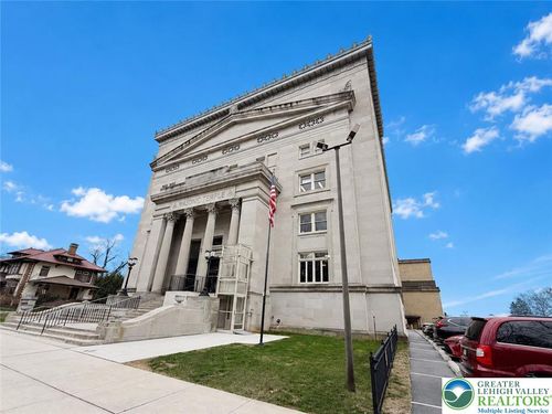 4th-fl-1524 W Linden St, Allentown, PA, 18102-4285 | Card Image