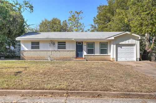 5464 N Hartford Pl, Tulsa, OK, 74126-2702 | Card Image