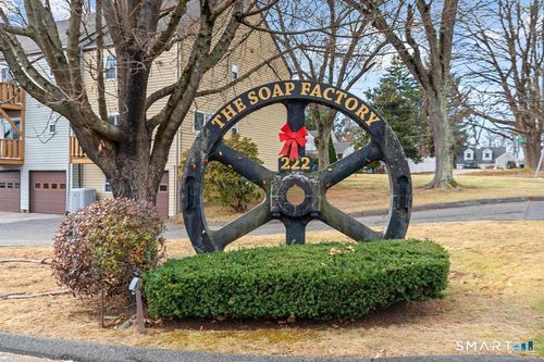 112-222 Williams St E, Glastonbury, CT, 06033-2322 | Card Image