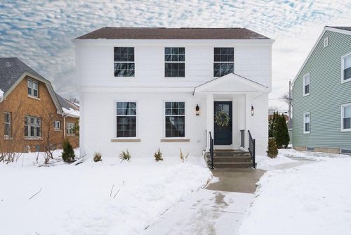 4828 N Newhall Street, Whitefish Bay, WI, 53217 | Card Image
