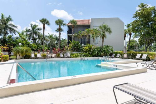apt-305-3050 Presidential Way, West Palm Beach, FL, 33401-1109 | Card Image