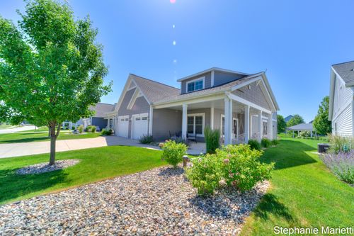 675 Terrace Point Dr, Muskegon, MI, 49440-1117 | Card Image