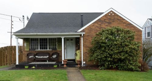 3800 Hanlin Way, Weirton, WV, 26062-4306 | Card Image