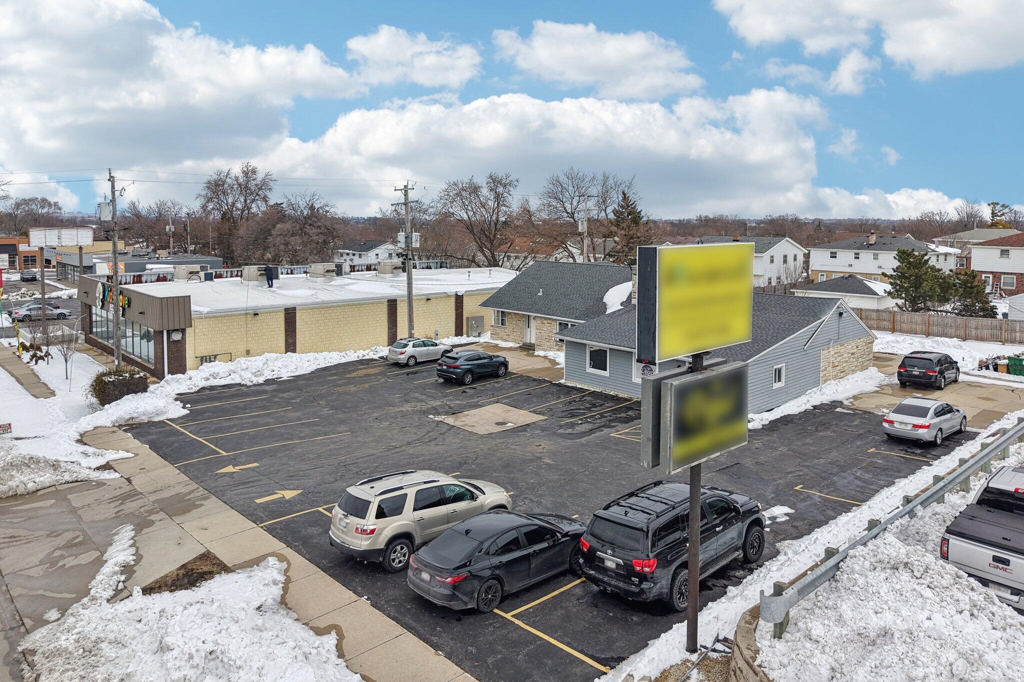 Commercial Lease in Milwaukee