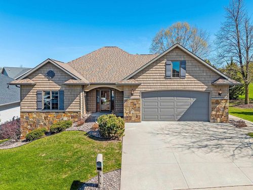 W6957 Brackenwood Lane, Greenville, WI, 54942 | Card Image