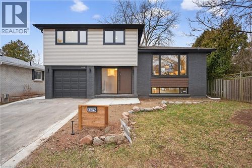 5375 Riverside Dr, Burlington, ON, L7L3X9 | Card Image