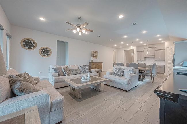 29042 Hauter Way, House other with 4 bedrooms, 4 bathrooms and 3 parking in Fulshear TX | Image 38