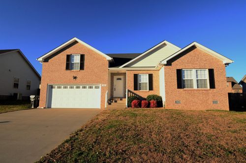 1525 Apache Way, Clarksville, TN, 37042-8179 | Card Image