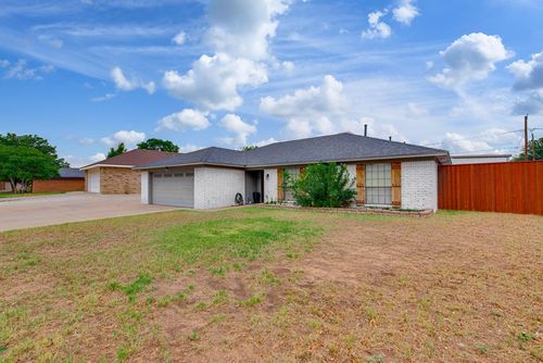 3906 Lehigh Dr, Midland, TX, 79707-3520 | Card Image