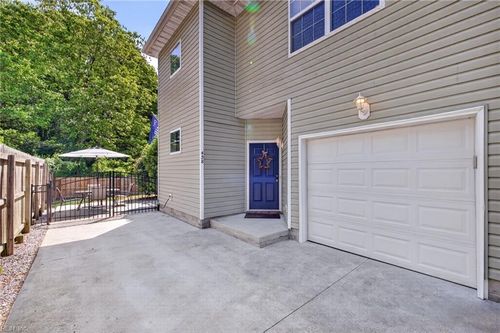 458 N Oceana Blvd, Virginia Beach, VA, 23454-4819 | Card Image