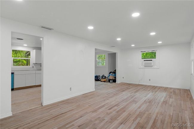 3184 N Edward Island Pt, House other with 2 bedrooms, 1 bathrooms and 1 parking in Hernando FL | Image 44