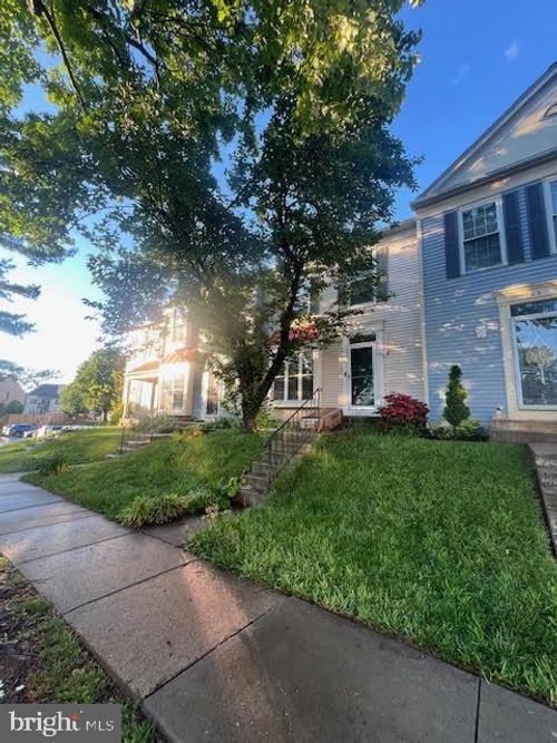 109 Chelsea Ct Ne, LEESBURG, VA, 20176-3337 | Card Image