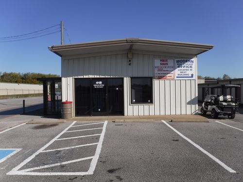 418 Tiny Town Rd, Clarksville, TN, 37042-5642 | Card Image