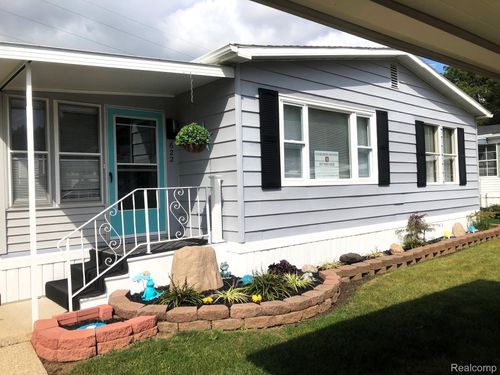 622 Cypress Ct, Jonesville, MI, 49250-9456 | Card Image