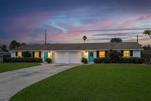 2237 Michele Dr, SARASOTA, FL, 34231-4124 | Card Image