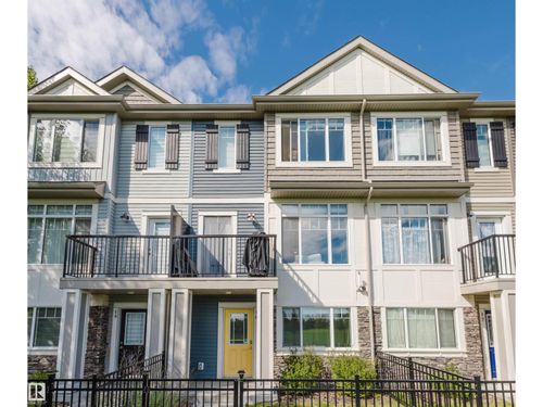 18-11373 12 Ave Nw, Edmonton, AB, T6J5V2 | Card Image