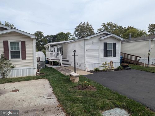 38 Rosewood Ln, Phoenixville, PA, 19460-2385 | Card Image