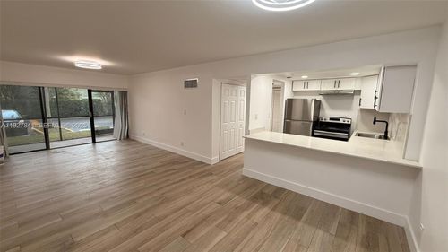 apt-65-5845 Washington St, Hollywood, FL, 33023-7414 | Card Image