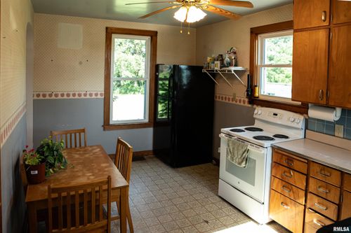 1775 200th St, Clarence, IA, 52216-9360 | Card Image