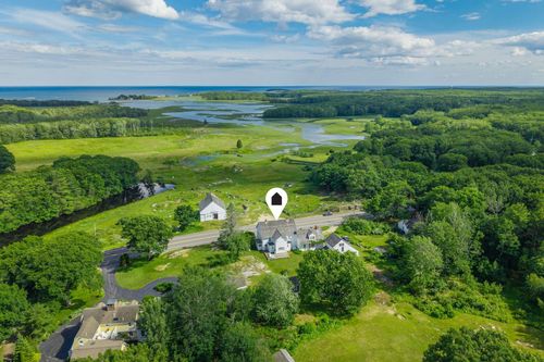 190 Mills Rd, Kennebunkport, ME, 04046-5308 | Card Image
