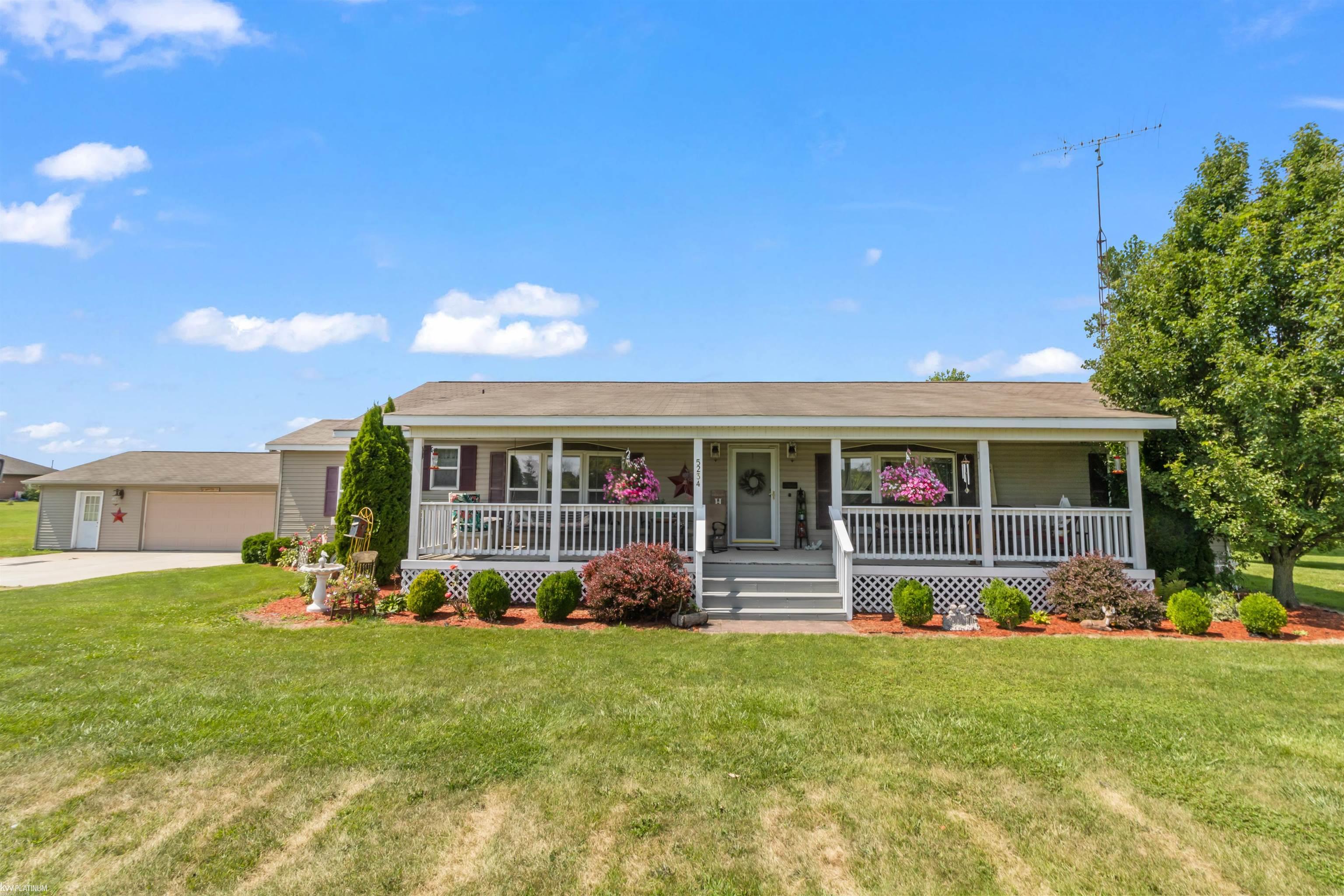 Wildcat Rd, Croswell, MI 48422