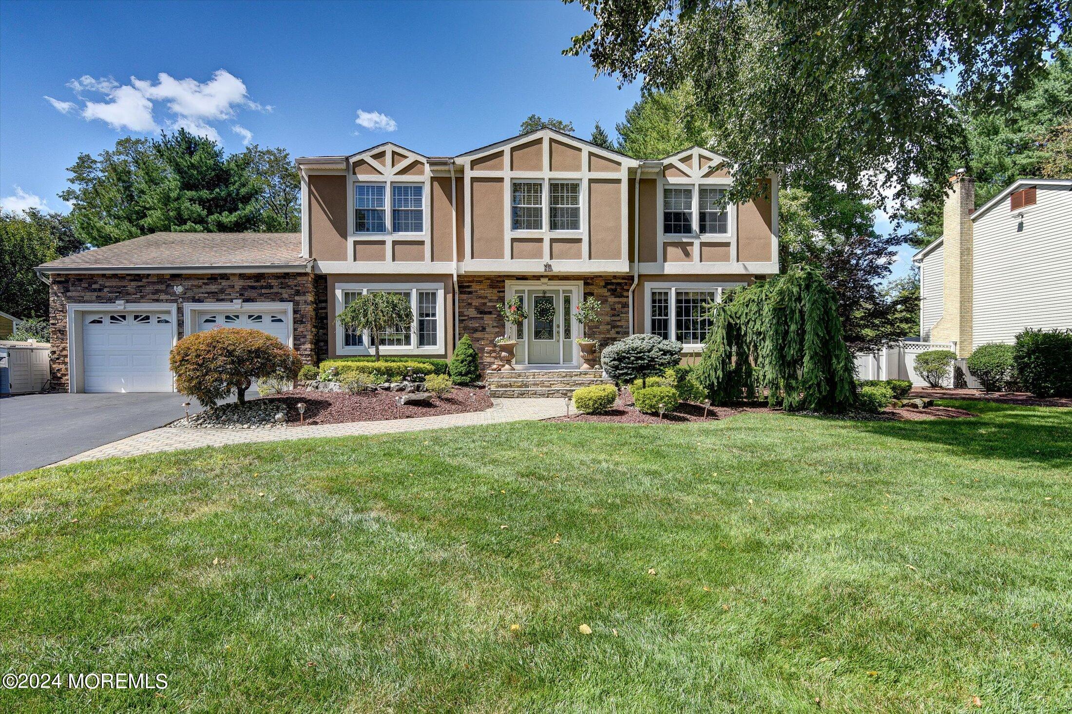 Longstreet Rd, Manalapan, NJ 07726