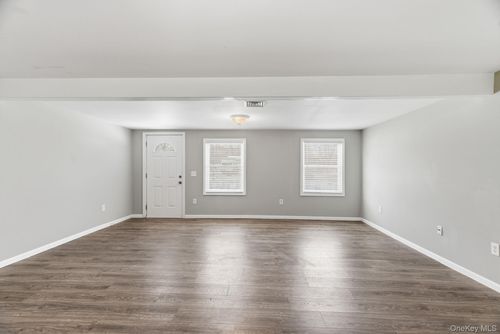 1614 Route 9g, Hyde Park, NY, 12538-2190 | Card Image