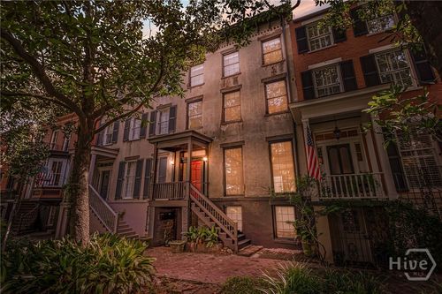parlor-117 E Jones Street, savannah, GA, 31401 | Card Image