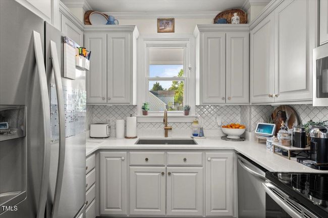 kitchen view | Image 22