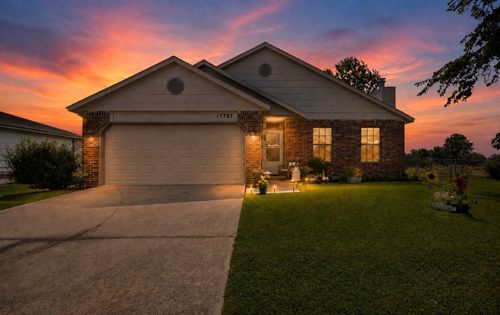 17787 S Santa Fe St, Mounds, OK, 74047-4720 | Card Image